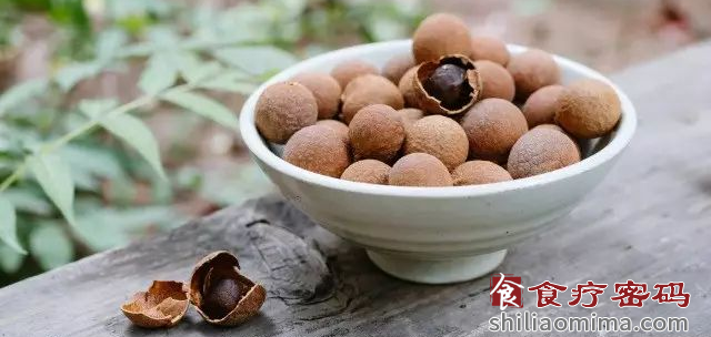 每天对着电子屏，用什么茶饮保养眼睛 | 世界视力日